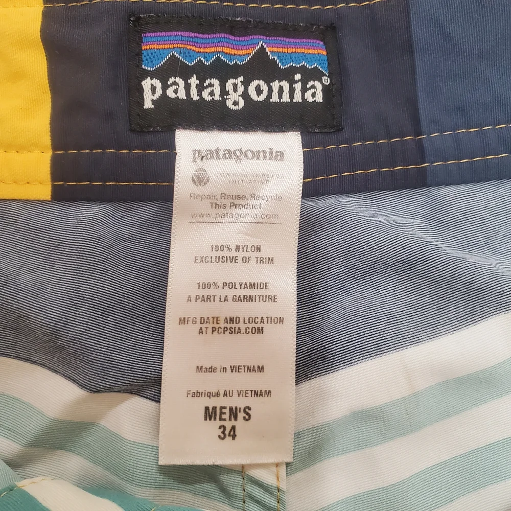 Patagonia Wavefarer Board Beach Shorts Mens Size 34 Multi Color Striped Nylon